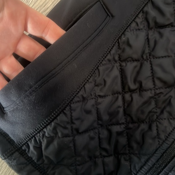 Fila black jacket vest. Lightweight and comfortable. Size small - Picture 5 of 5